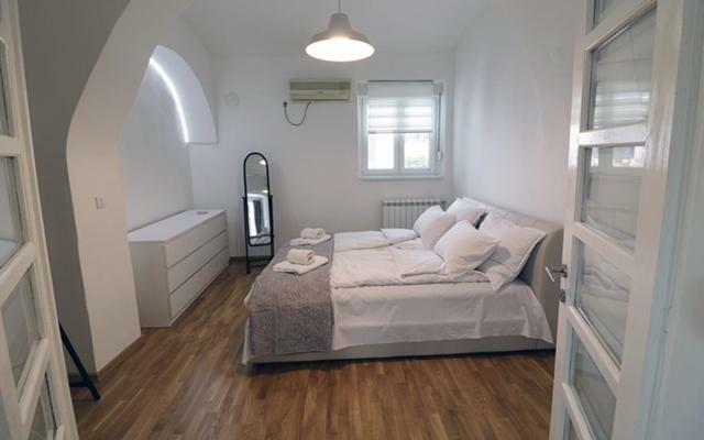 Apartman Tina Novi Sad Eksteriør billede