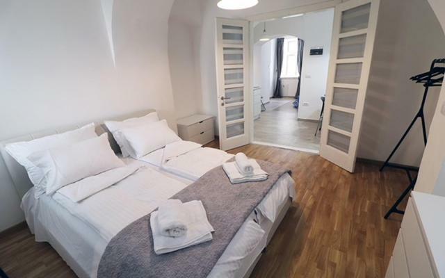 Apartman Tina Novi Sad Eksteriør billede